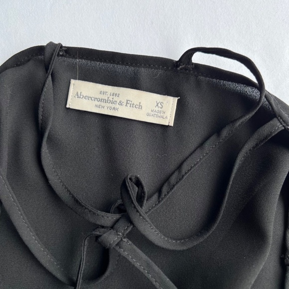 Abercrombie & Fitch XS black spaghetti strap top - Picture 6 of 6